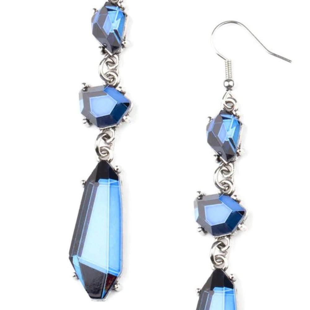 Paparazzi Sophisticated Smolder Blue Earrings